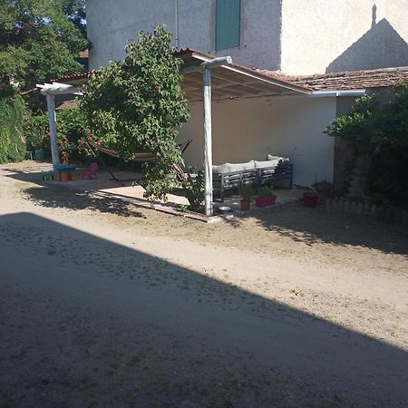 Ferienwohnung Au Tournebride Randan Exterior foto