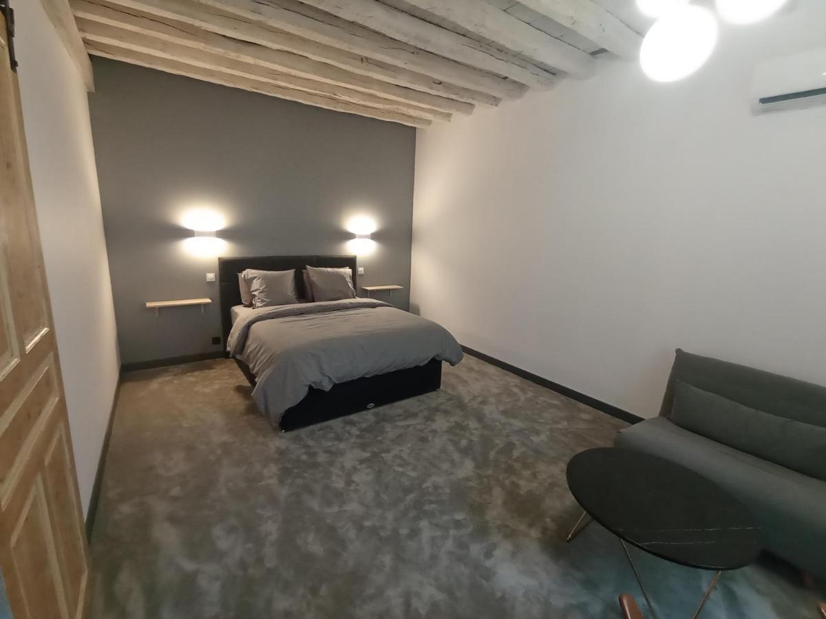 Ferienwohnung Au Tournebride Randan Exterior foto