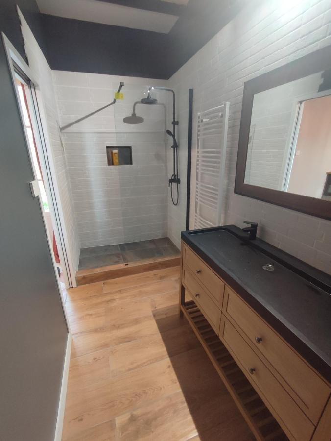 Ferienwohnung Au Tournebride Randan Exterior foto