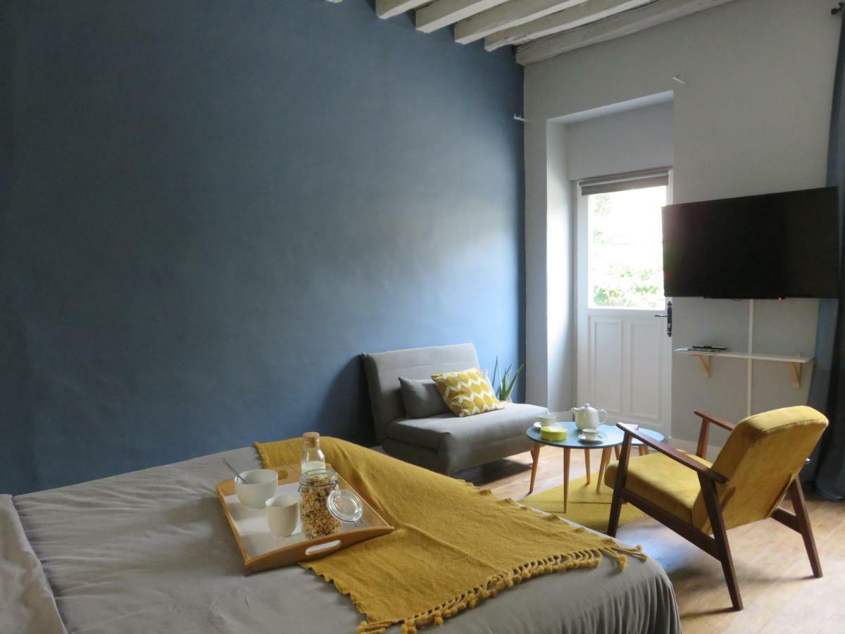 Ferienwohnung Au Tournebride Randan Exterior foto