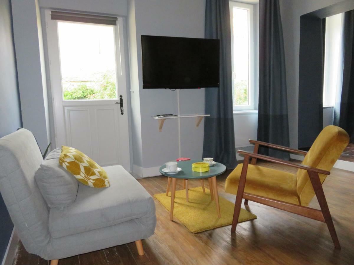 Ferienwohnung Au Tournebride Randan Exterior foto